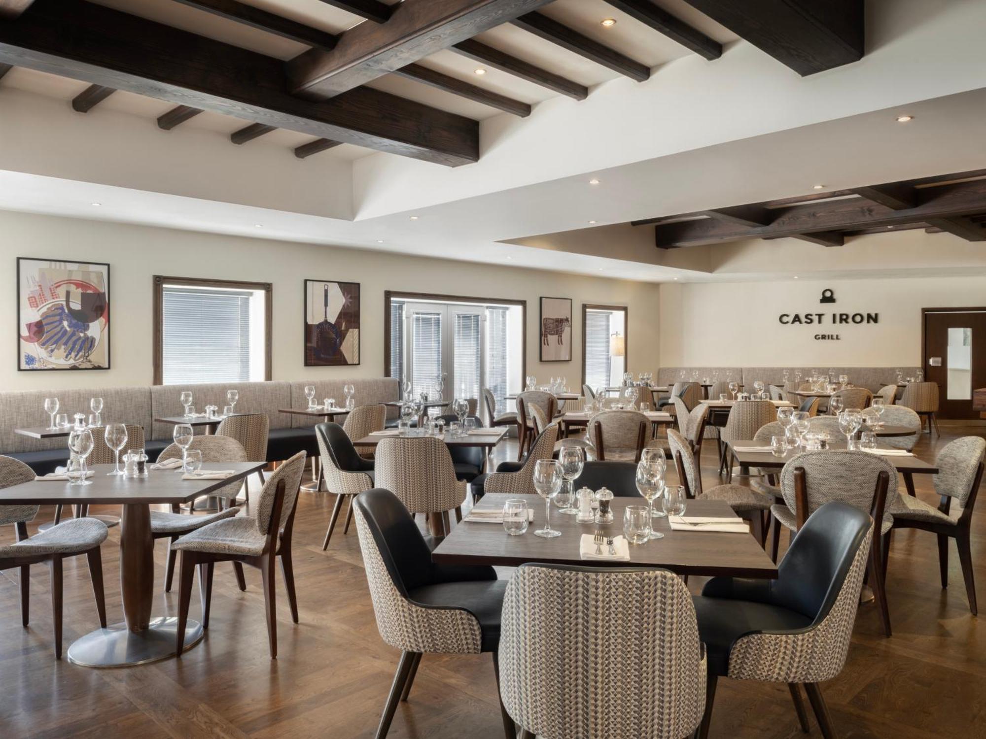 Delta Hotels By Marriott Tudor Park Country Club Maidstone Bagian luar foto