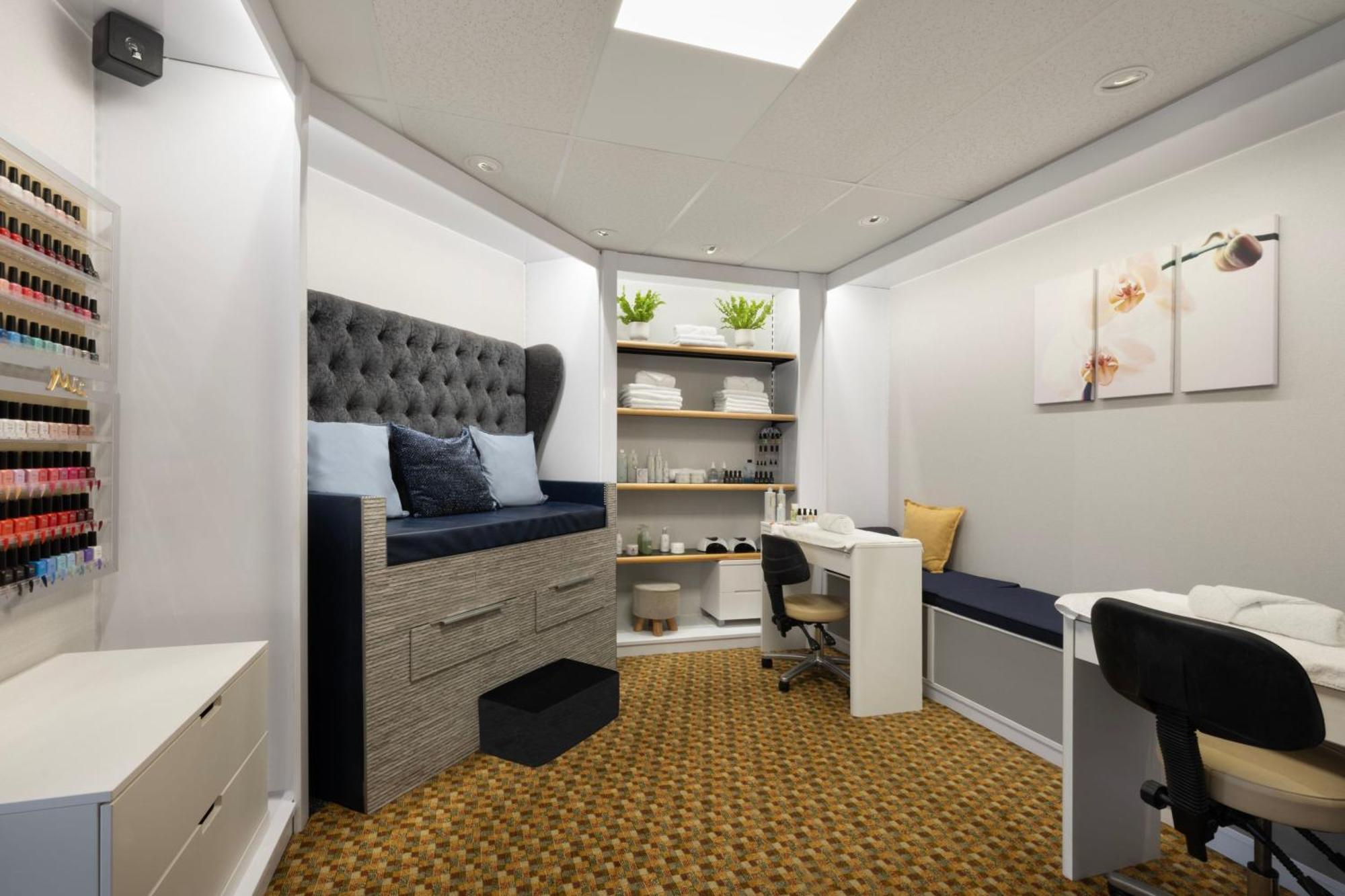 Delta Hotels By Marriott Tudor Park Country Club Maidstone Bagian luar foto
