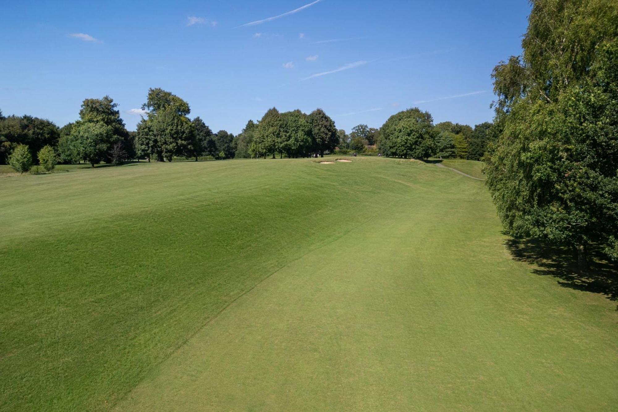 Delta Hotels By Marriott Tudor Park Country Club Maidstone Bagian luar foto