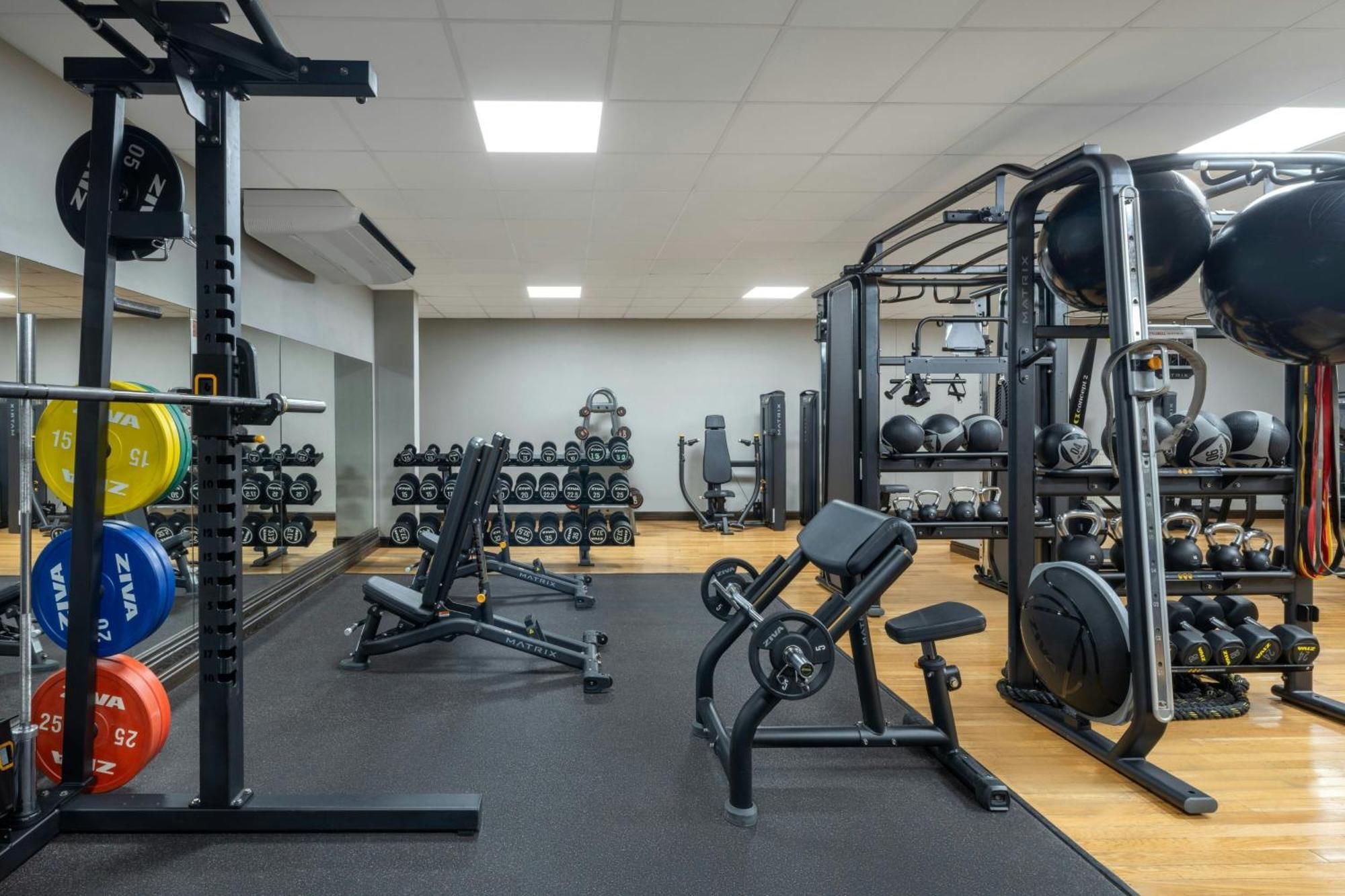 Delta Hotels By Marriott Tudor Park Country Club Maidstone Bagian luar foto