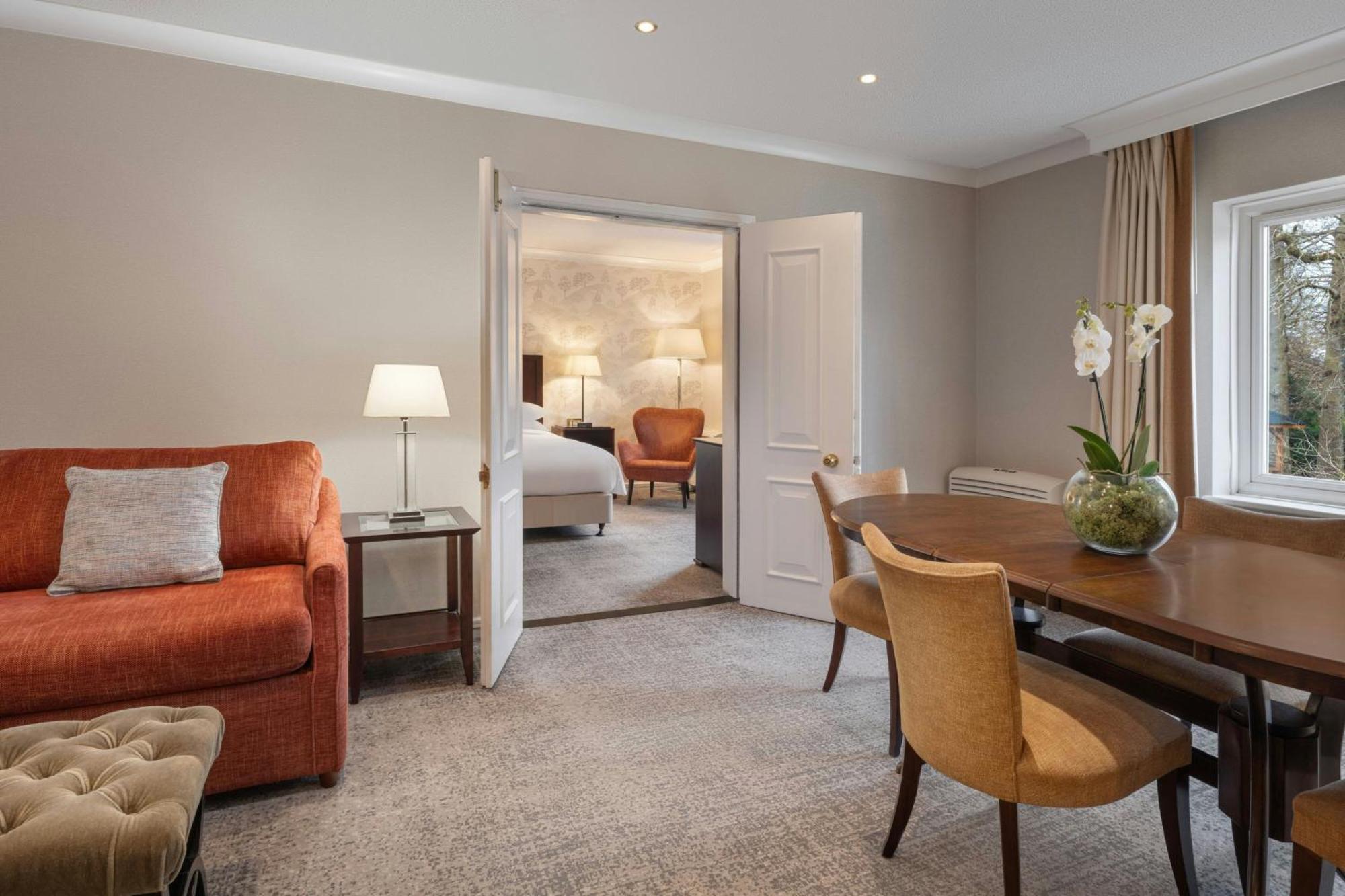 Delta Hotels By Marriott Tudor Park Country Club Maidstone Bagian luar foto